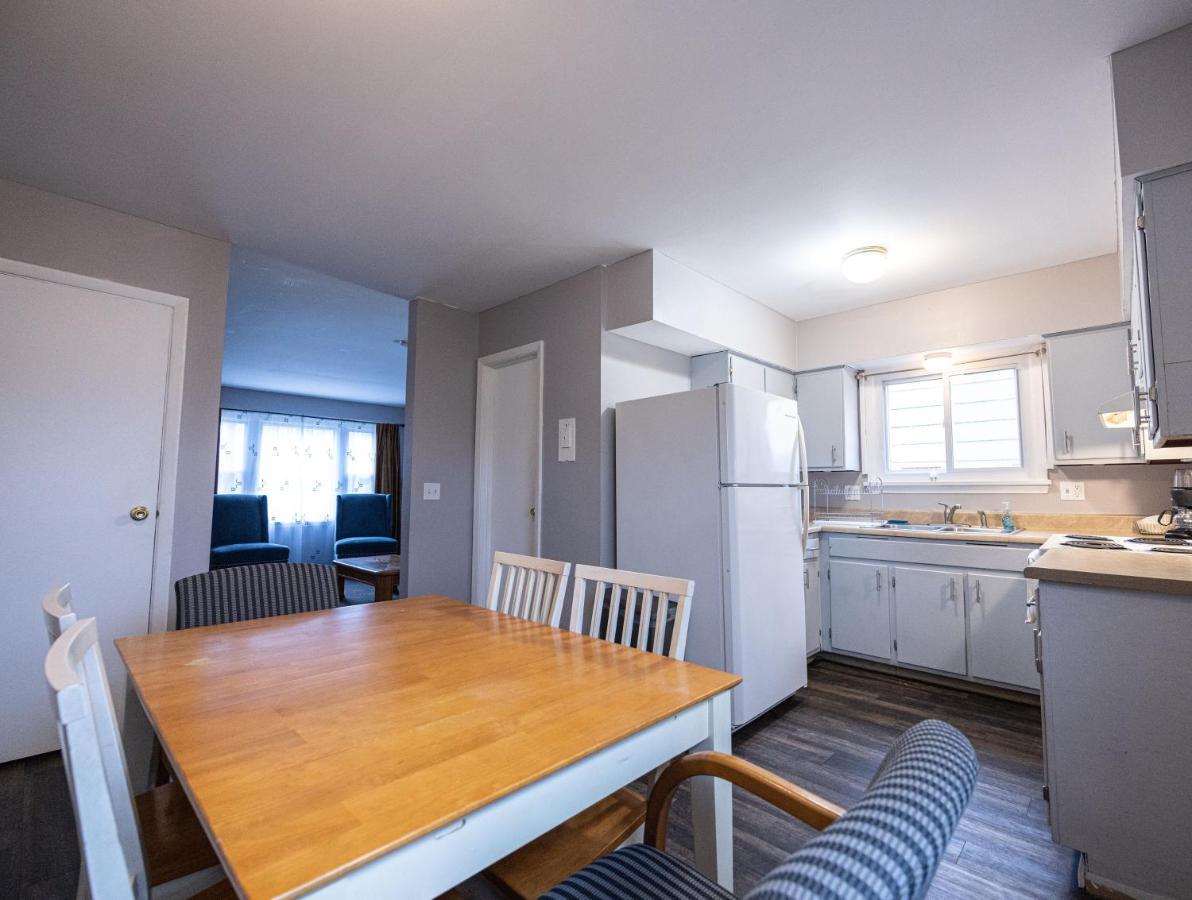 Cheerful Home With Free Parking And Wifi Rochester Exterior photo